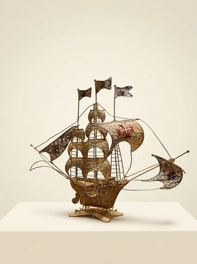 Silver filigree boat