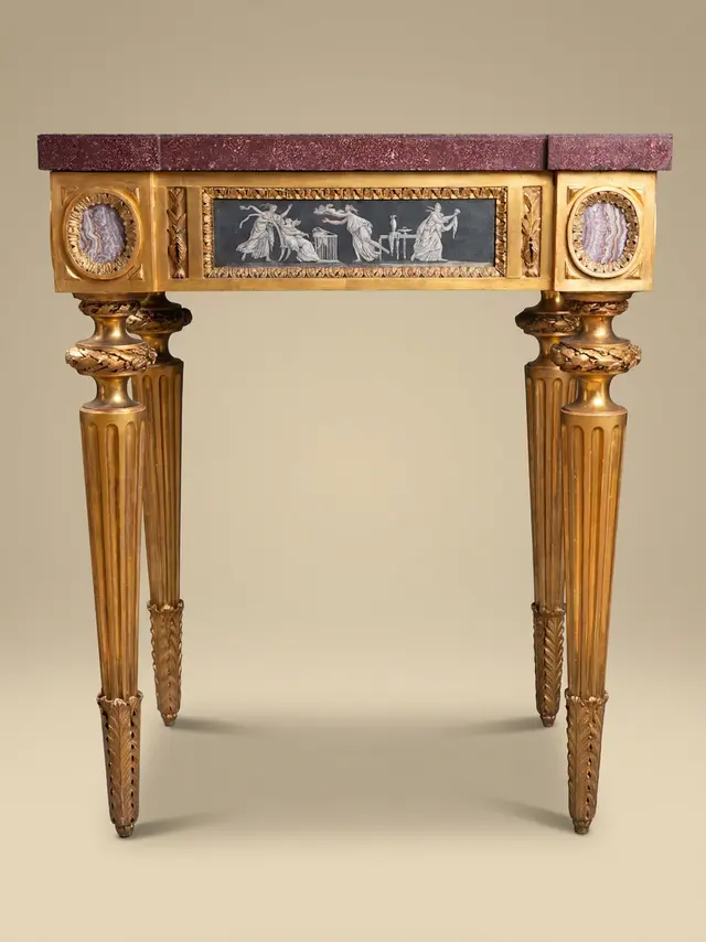 Italiaanse tafel van Lodewijk XVI van verguld hout en porfier, eind 18de eeuw