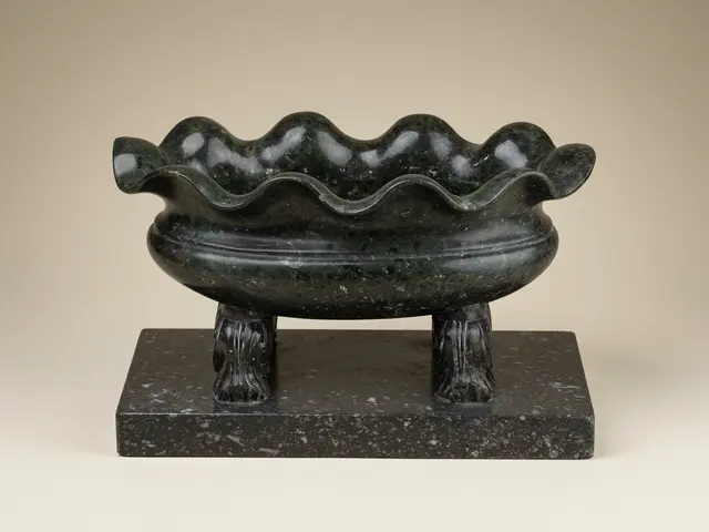 Bassin souvenir du Grand Tour en serpentine, vers 1820