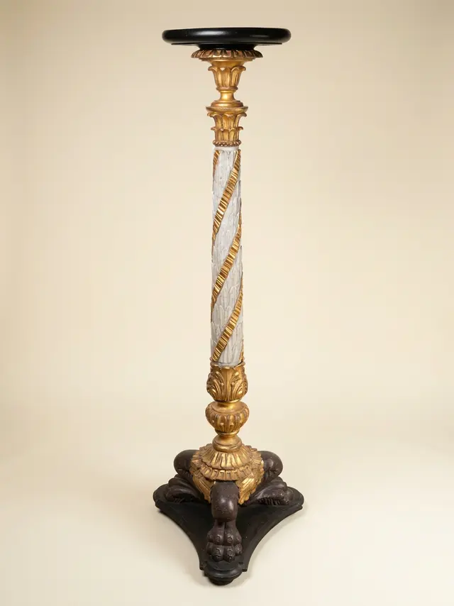 Stèle de style Renaissance en bois peint et doré, XVIIIe siècle