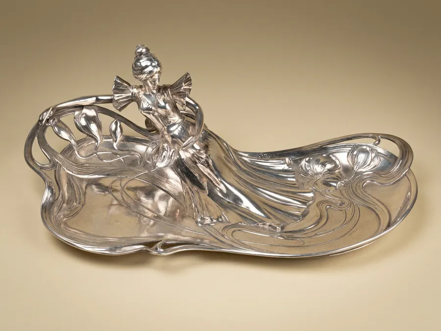 Art Nouveau Silver-Plated Dish, 20th Century — Silver plate — 20th century