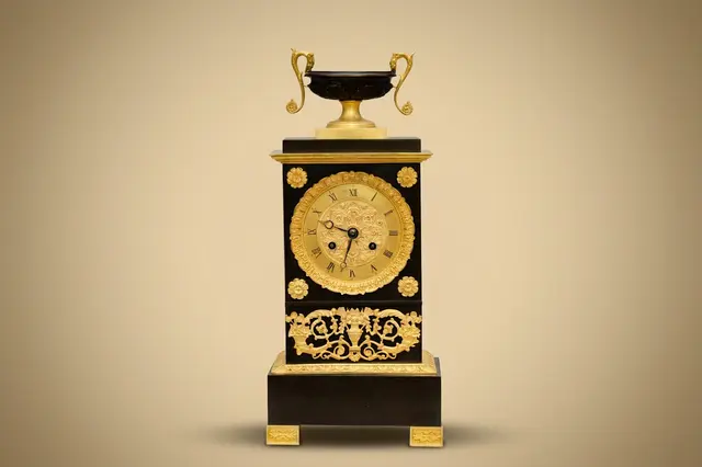 Bronze mantel clock with dual patina, attributed to Charles Prosper Leroy, Restauration period