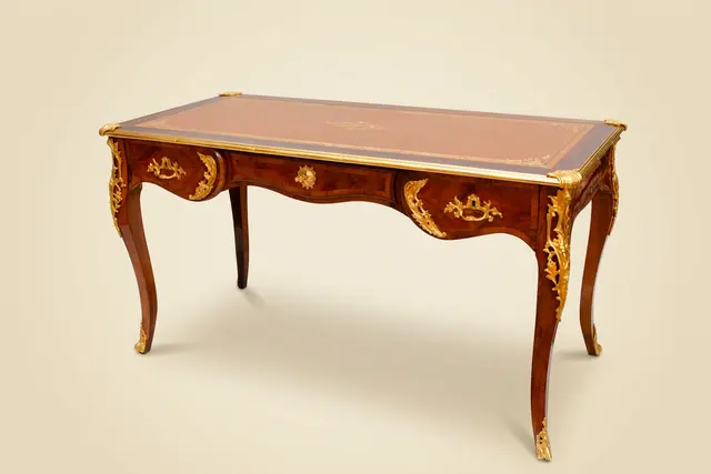 Beautiful rosewood "bureau plat" desk