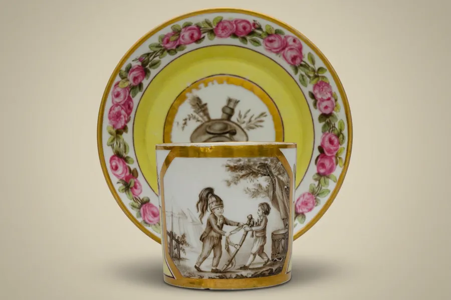 Large yellow litron cup, Sèvres and saucer, Sèvres — Sinsson fils, Jacques-Nicolas — Painted and gilt porcelain — 18th century